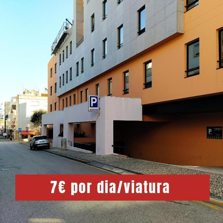 Exe Wellington Hotel Фигейра да Фош Екстериор снимка