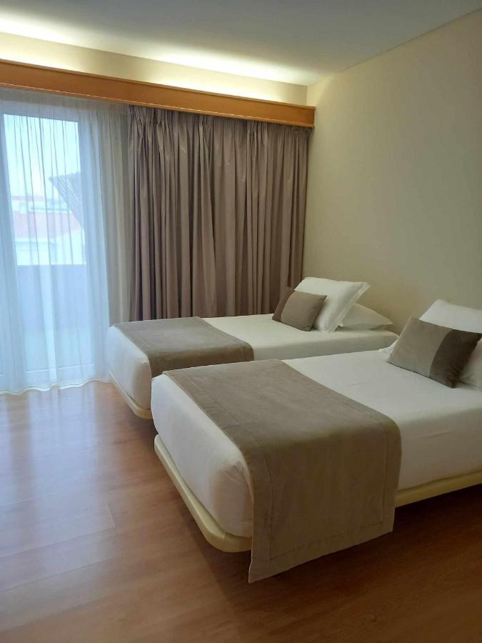 Exe Wellington Hotel Фигейра да Фош Екстериор снимка